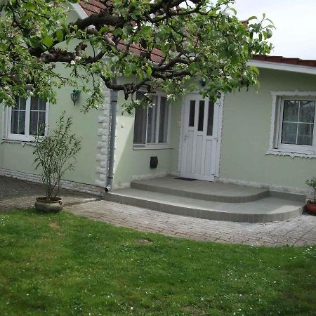 Holiday Home Balatonlelle/Balaton 19117 מראה חיצוני תמונה